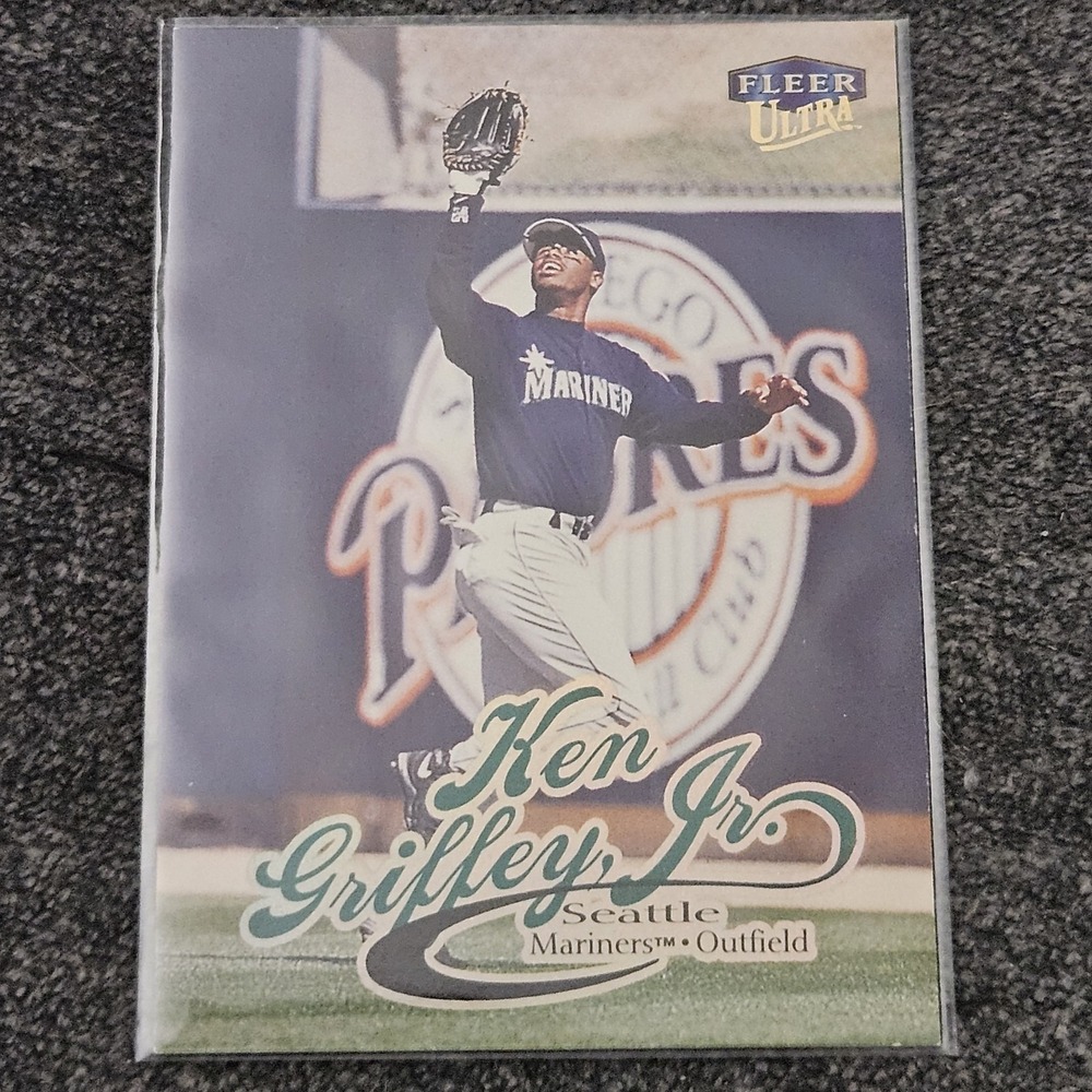 Ken Griffey, Jr. 1999 Ultra #72 Seattle Mariners